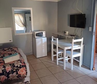 Rooihuiskraal Bed & Breakfast | CenturionSleep&Go