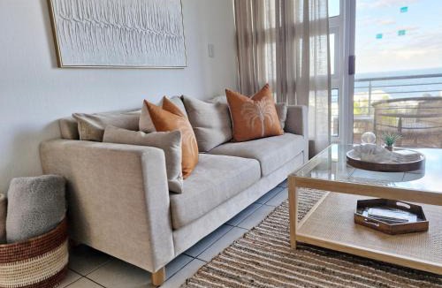 Shaka's Rock Apartment | Chaka's Paradise Apt with stunning Sea Views!