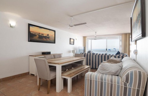 Shaka's Rock Apartment | Chakas Cove 34