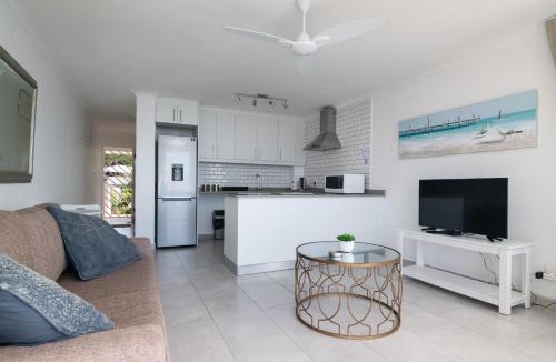 Shaka's Rock Apartment | Chakas Cove 99