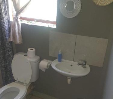 Broederstroom Ski Chalet | Chalet 5 At Cynthias Country
