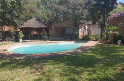 Broederstroom Ski Chalet | Chalet 6 At Cynthias Country