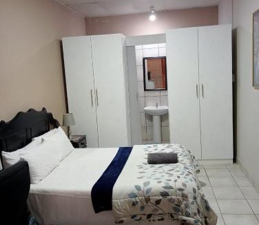 Hartswater House | Charis Guesthouse