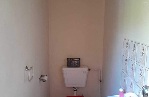 Lyttelton Manor Cottage | Charming 1-bedroom cottage in cool Centurion with WiFi
