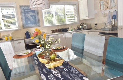 Betty's Bay House | Charming 1-bedroom house in gorgeous Betty's Bay with WiFi