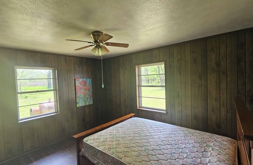 Canton Other | Charming 2-bedroom farmhouse with AC, WiFi in tranquil Canton