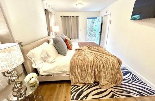 Willow Glen South - Lincoln Glen Cottage | Charming 2-bedrooms in the heart of Willow Glen San Jose