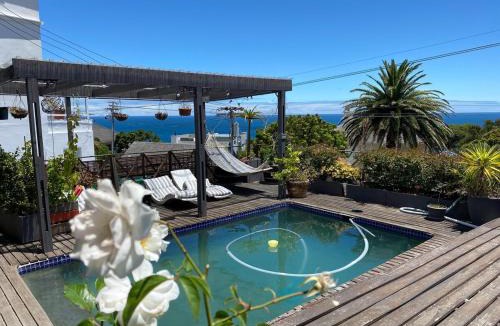 Camps Bay Apartment | Charming 2-Sleeper Getaway U1 !