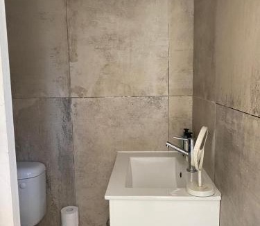 Camps Bay Apartment | Charming 2-Sleeper Getaway U1 !