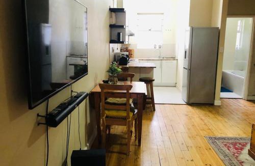 Sea Point Apartment | Charming, Central 1 Bed apartment
