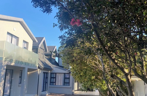 Cape Town Villa | Charming getaway:unwind and refresh