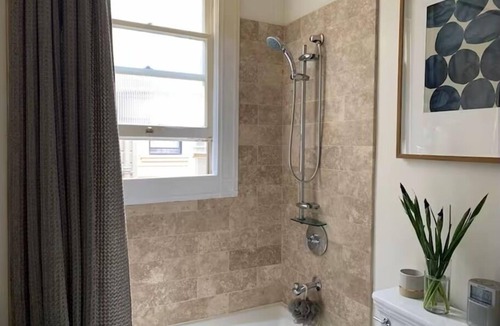 Pacific Heights Condo | Charming Home in Pacific Heights