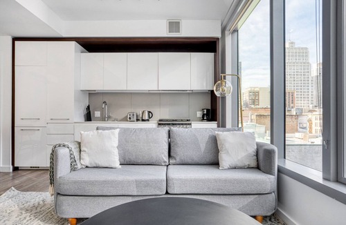 South Beach Apartment | Charming Rincon Hill 1BR w/W/D, Gym & Pool, near Tech HQs, by Blueground