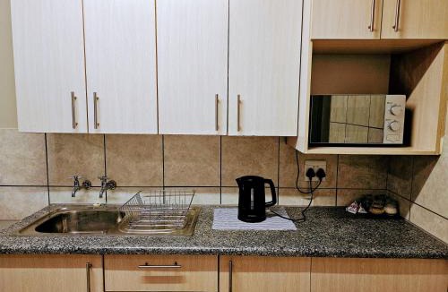 Kathu Apartment | Cheerful 2-Bedroom Holiday Home