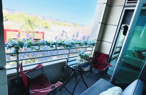 Downtown San Jose Apartment | Chic 1-bedroom apartment in fabulous San Jose with WiFi, fitness room Room