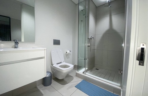 Greater Johannesburg Metropolitan Area Apartment | Chic & Elegant - Apartment for 2 in the Elite Ellipse Executive Apartments.