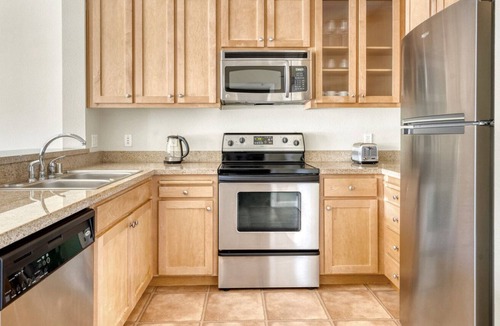 San Bruno Apartment | Chic San Bruno 1BR w/ Pool, W/D & Gym, easy highway access, by Blueground