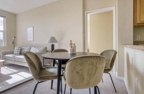 San Bruno Apartment | Chic San Bruno 2BR w/ Pool, W/D & Gym, easy highway access, by Blueground