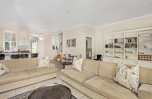 Franschhoek House | Chic T'house in SA's culinary capital