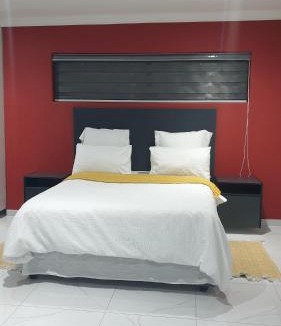 Greater Johannesburg Metropolitan Area House | Chris Guest House