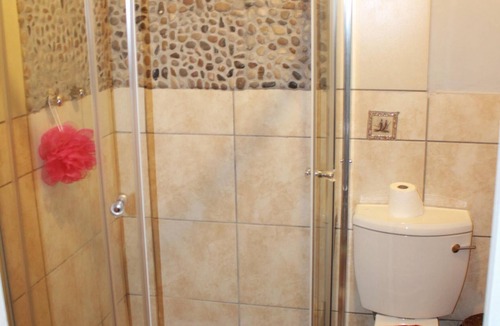 Primrose House | Cinematic Guest House where your stay makes you feel like a STAR!