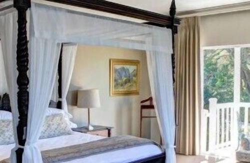 Wilderness House | Cinnamon Boutique