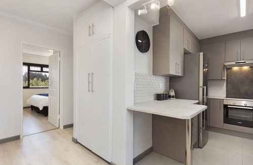 Somerset West Apartment | Cisterama 102