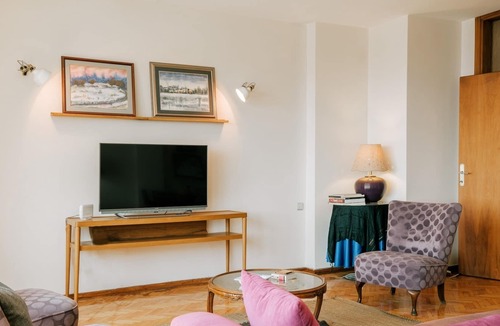 Esentepe Apartment | City View Central Flat 4 min to Zorlu Center
