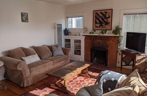 Seabright Apartment | Classic apartment central Santa Cruz