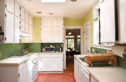 Cole Valley Apartment | Classic & Colorful Apt in Cole Valley Near GG Park