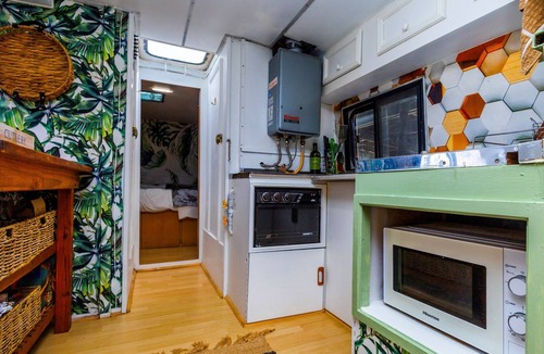 Stanford House | Classic mobile home next to vlei in birdsactuary.