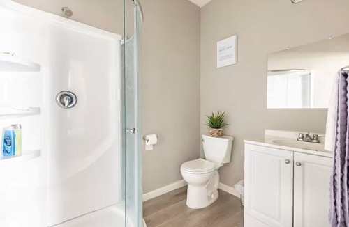 Livingston Apartment | Clean & Cozy Private Studio – Perfect for Couples & Business Travelers