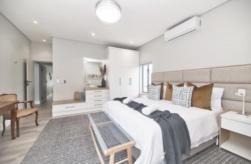 L'Agulhas House | Cliff Haven