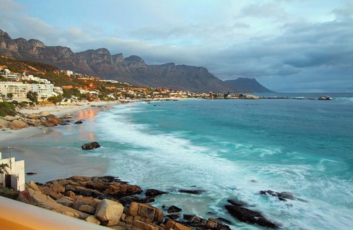Clifton Apartment | Clifton Views - Elegant Apt with pool & sea views
