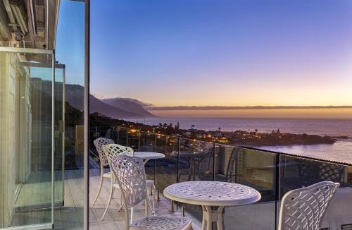 Clifton Villa | Clifton YOLO Spaces - Clifton Sea View Villa