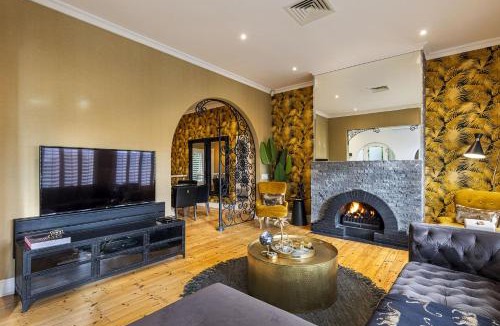 Clifton Villa | Clifton YOLO Spaces - Clifton Boutique Apartments
