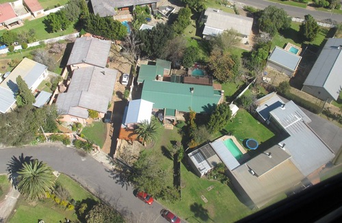 Caledon Cottage | Close to the Casino, shops and surrounding areas