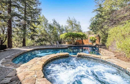 Cloverdale House | Cloverdale Dog-Friendly Pool Retreat near Wineries