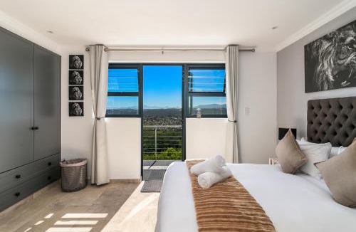 Knysna Villa | CM33 - Pezula Birds Eye View