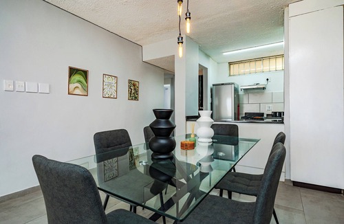 Umhlanga Apartment | Coastal Comfort in Umhlanga Rocks — Large 3BR Steps from the Beach