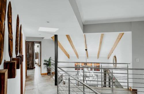 Pinnacle Point House | Coastal Elegance