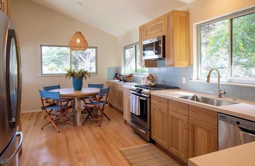 Golden Rectangle House | Coastal Retreat Along Scenic Drive and Carmel Beach