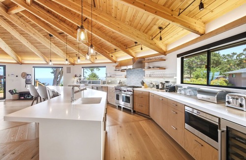 Half Moon Bay House | Coastal Retreat with Stunning Views 31+ Day Rental