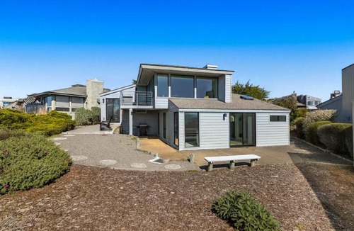 Bodega Bay House | Coastal Tee Lodge by Sonoma Stays - Ocean Views