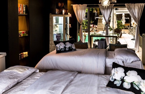 Hartbeespoort House | Cocomo Guesthouse, Spa and Conference Centre