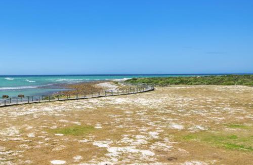 Struisbaai House | Colours of the Sea - Main house