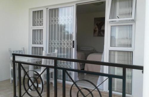 Oudtshoorn House | Come Home in Oudtshoorn Self-Catering Units
