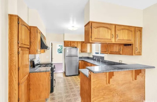 South Berkeley Apartment | Comfortable 2BR Apt near BART & UC Berkeley