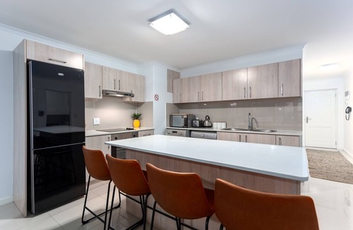 Big Bay Apartment | Comfortable Beach Apartment 2 min from beach