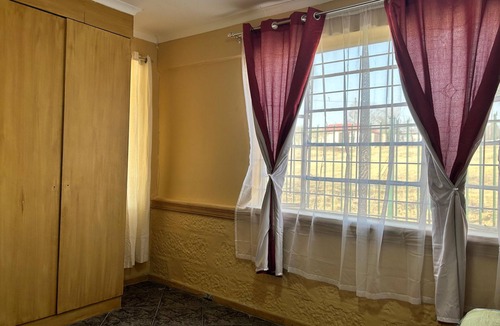 Fouriesburg House | Comfortable Home Away From Home